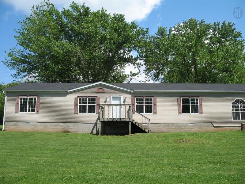 1119 Cagle Rd, Ashland City, TN 37015