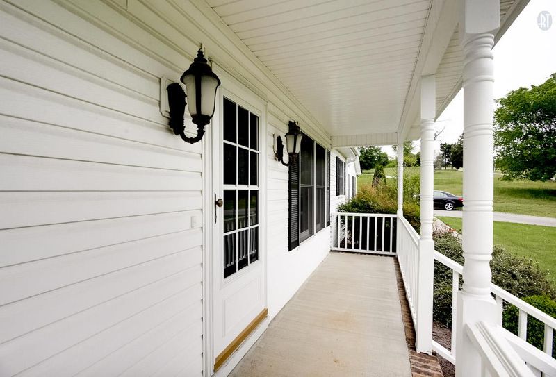 1858 Liberty Ln, Gallatin, TN 37066