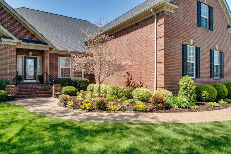 91 Timberline Dr, Nashville, TN 37221