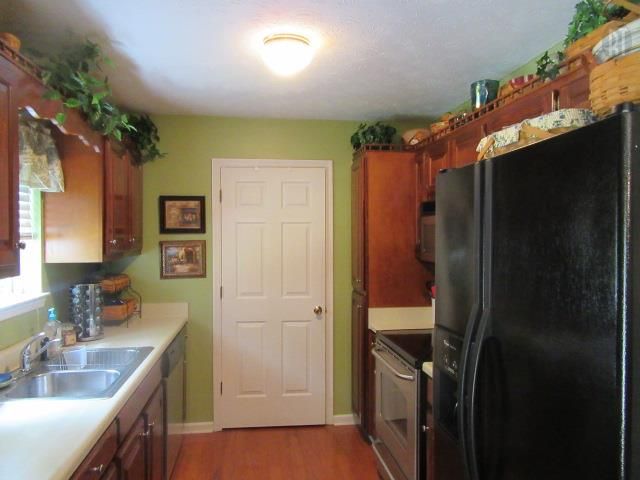 2001 Orchard Dr, Greenbrier, TN 37073