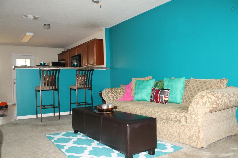 6052 Cullen, La Vergne, TN 37086