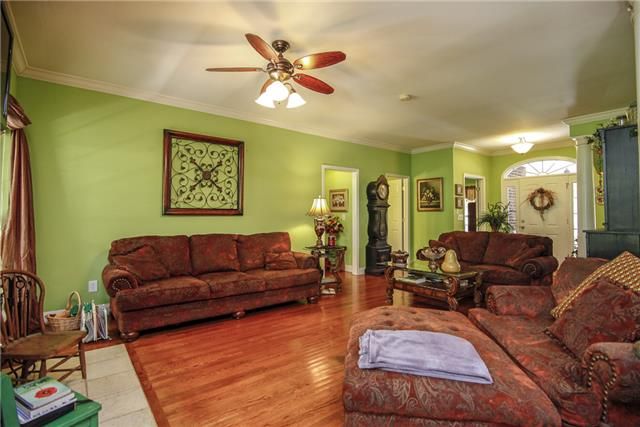 460 Charles Smith Rd, Milton, TN 37118