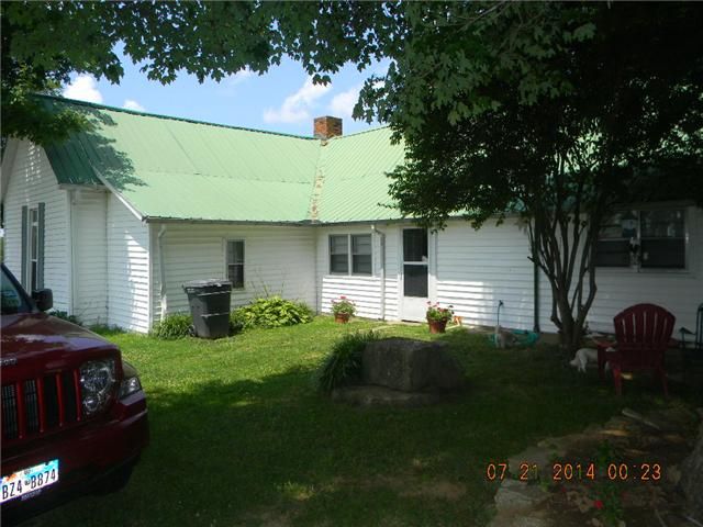 1510 Rock Bridge Rd, Bethpage, TN 37022