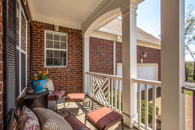 6265 Palomar Ct, Nashville, TN 37211