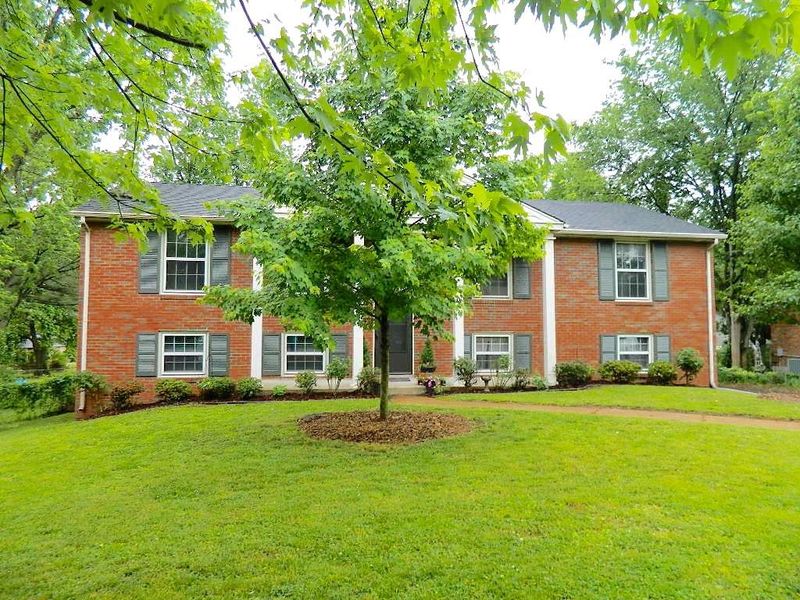 629 Elysian Fields Rd, Nashville, TN 37211