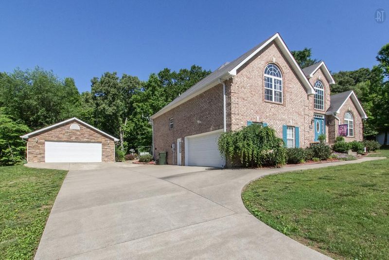 7825 Pinecrest Ct, Fairview, TN 37062