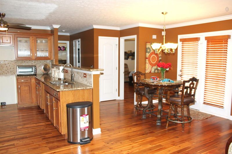 1721 Executive Way, Nashville, TN 37207