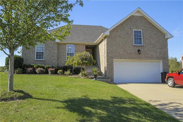 4034 Summit Dr, Greenbrier, TN 37073
