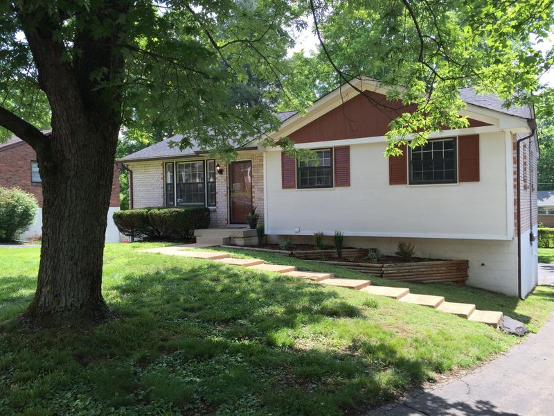263 Cathy Jo Dr, Nashville, TN 37211