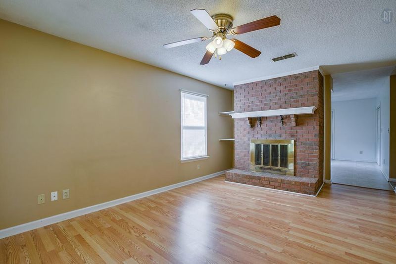 609 Lilly Ln, Murfreesboro, TN 37128
