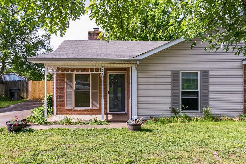 609 Lilly Ln, Murfreesboro, TN 37128