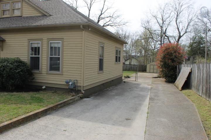 206 Richardson Ave, Murfreesboro, TN 37130