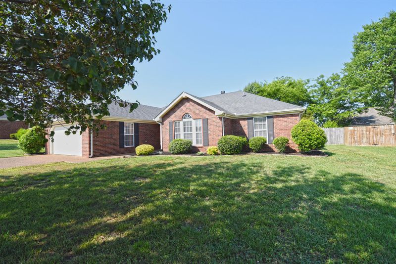 904 Thomastown Dr, Smyrna, TN 37167