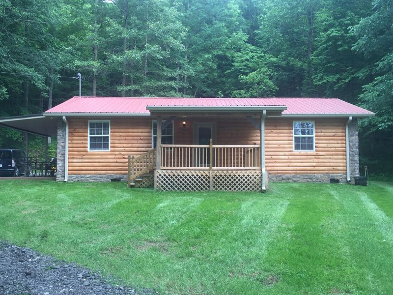 1242 Mud Hollow Rd, Hendersonville, TN 37075