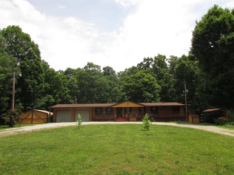 2245 Petway Rd, Ashland City, TN 37015