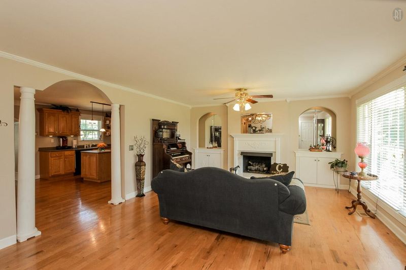 7058 Beckwith Rd, Mount Juliet, TN 37122