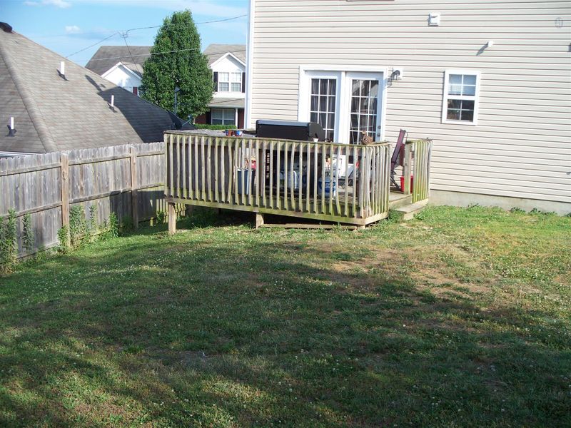 1320 Tonya Dr, La Vergne, TN 37086