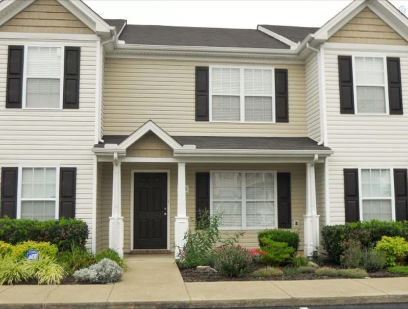 1406 Orange Ct, Murfreesboro, TN 37130