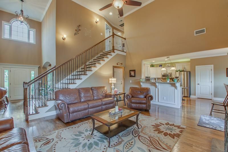 8122 Mona Rd, Murfreesboro, TN 37129