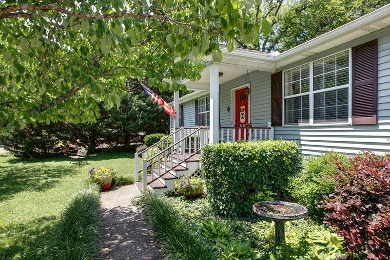 1110 Parkview Dr, Franklin, TN 37064