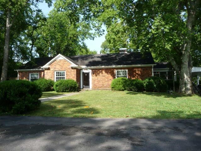 812 Academy Ln, Columbia, TN 38401