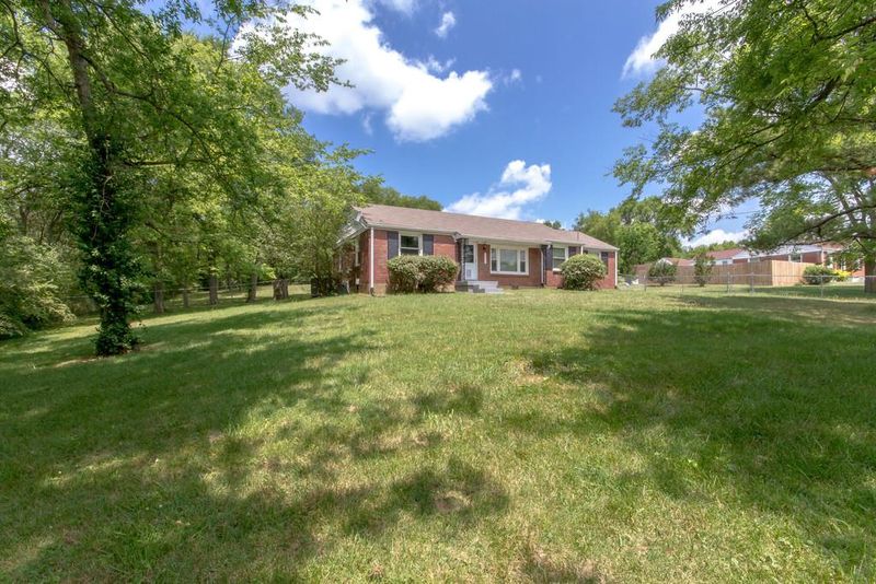 708 River Ps, Madison, TN 37115
