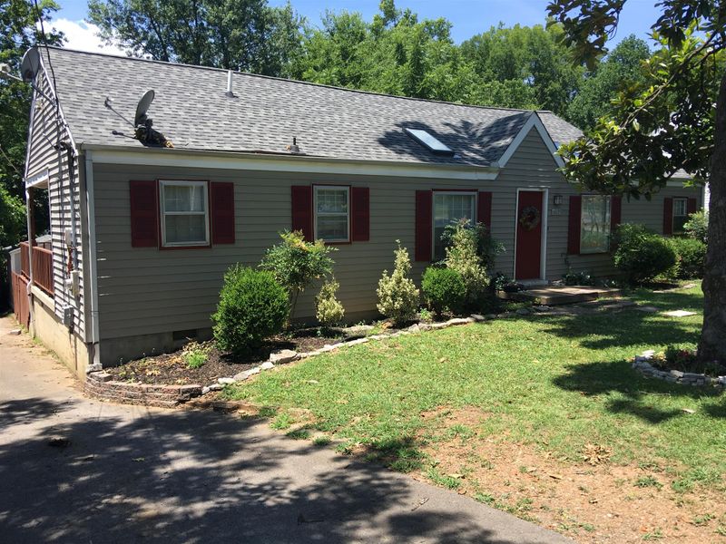 917 Murfree, Murfreesboro, TN 37129