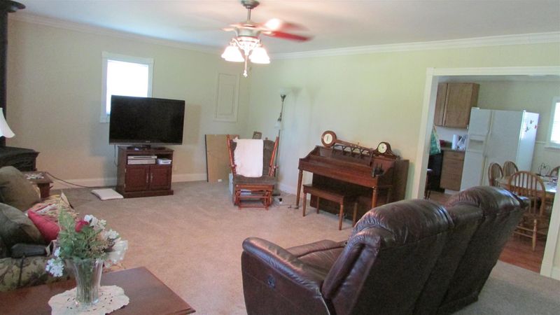 8705 Cobb Rd, Christiana, TN 37037