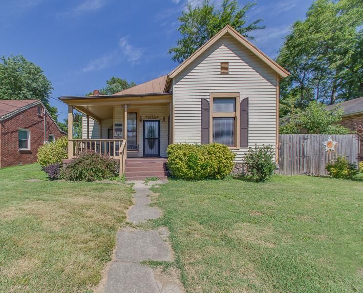 1005 Pennock Ave, Nashville, TN 37207