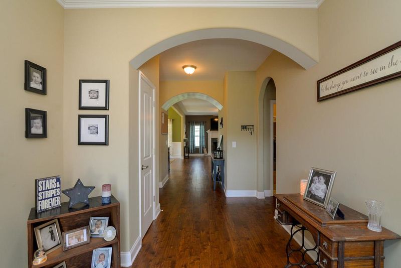 5309 Louvre Ct, Murfreesboro, TN 37128