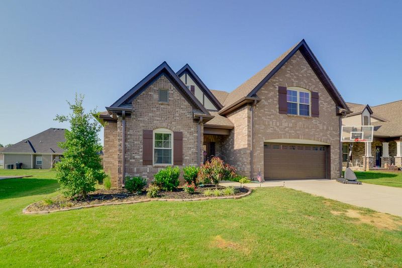 5309 Louvre Ct, Murfreesboro, TN 37128