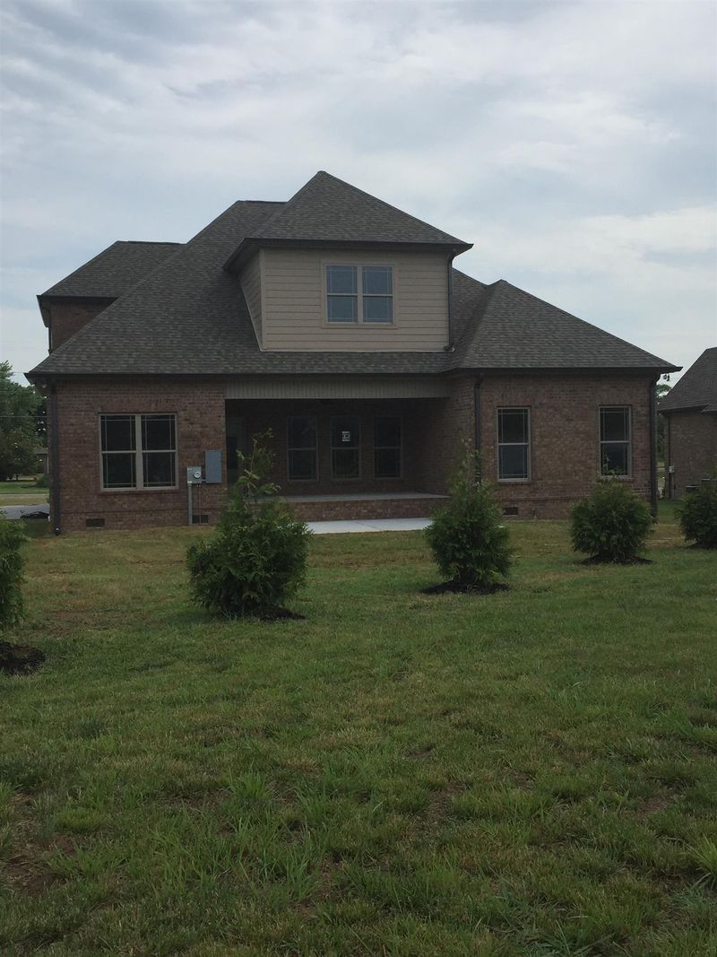 102 Peters Ct, Murfreesboro, TN 37128