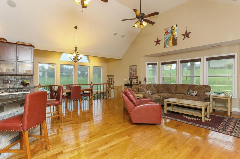 3675 Dobbin Rd, Springfield, TN 37172