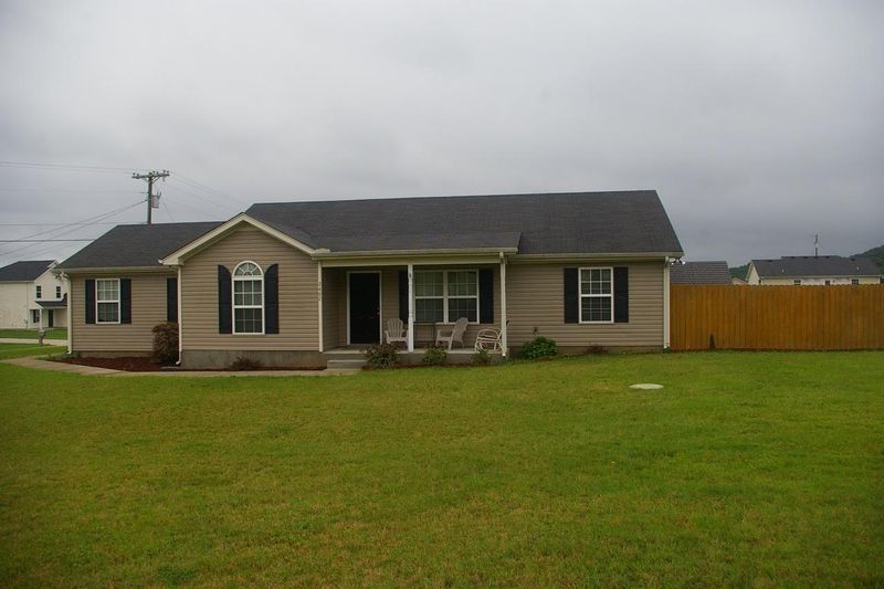 2402 Cranor Rd, Murfreesboro, TN 37130