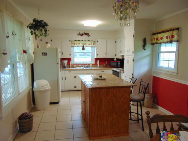 2343 Sylvia Rd, Dickson, TN 37055