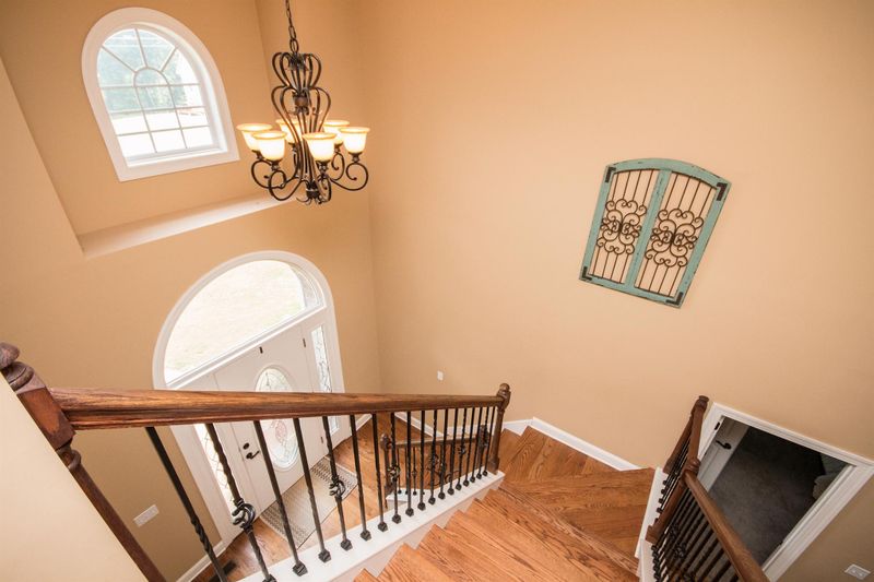 3030 Catoosa Ridge Ln, Greenbrier, TN 37073