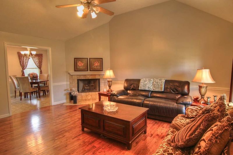 2616 Foxfire Ct, Murfreesboro, TN 37129