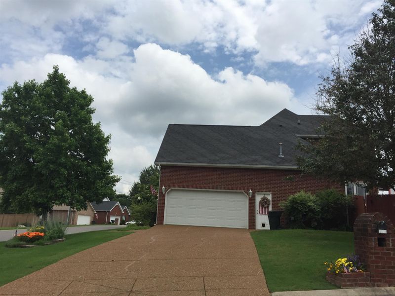 1032 Savannah Ave, Gallatin, TN 37066