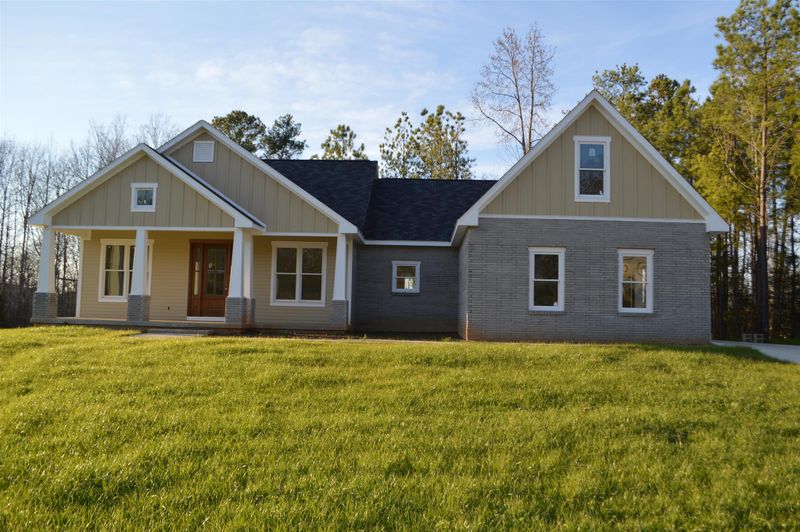 1028 Stonebrook Dr, Dickson, TN 37055