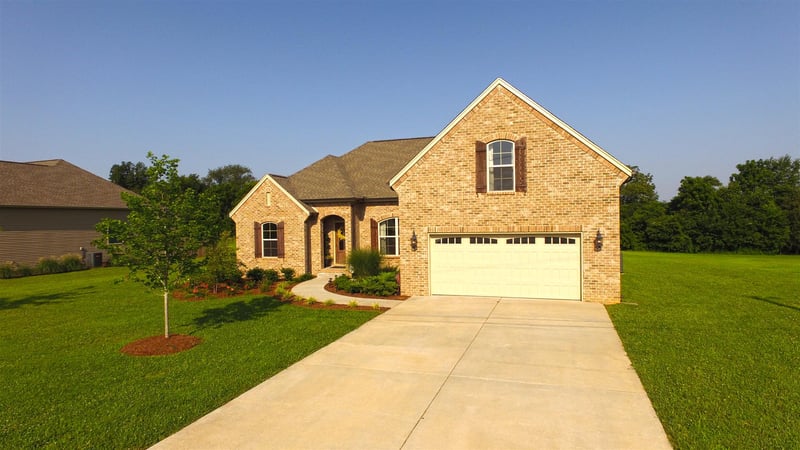 1035 Richards Trce, Orlinda, TN 37141