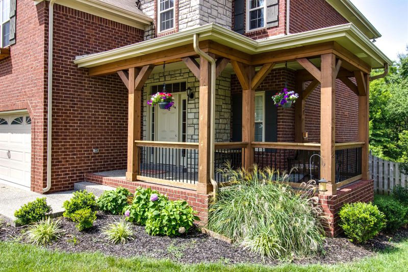 1004 Aenon Cir, Spring Hill, TN 37174