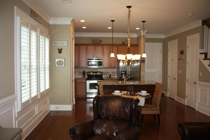 1064 Rochelle Ave, Thompsons Station, TN 37179