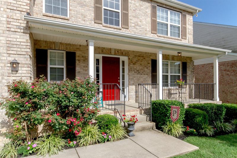 1512 Constitution Ave, Nashville, TN 37207