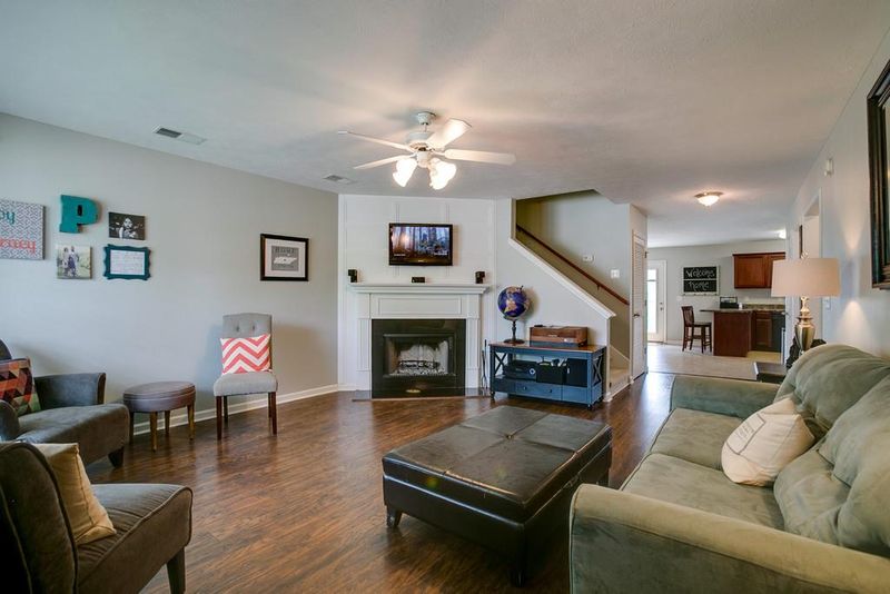834 Kaylee Cir, Murfreesboro, TN 37128