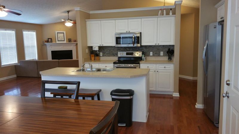 1272 Wentworth Dr, Gallatin, TN 37066