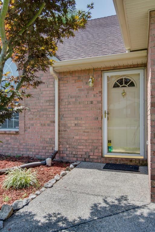 2174 Spring Hill Cir, Spring Hill, TN 37174