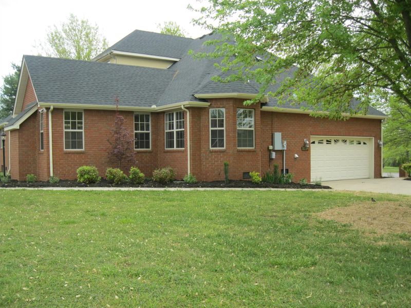2234 Athens Ave, Murfreesboro, TN 37128