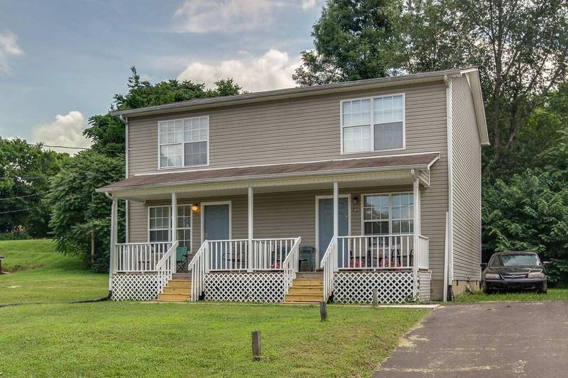 1109 E End St 1109 A&b, Columbia, TN 38401
