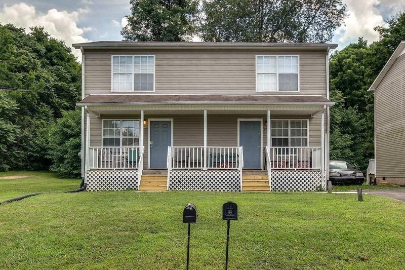 1109 E End St 1109 A&b, Columbia, TN 38401