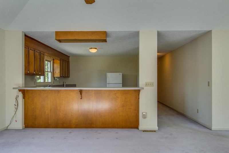 2671 Taylor Rd, Columbia, TN 38401